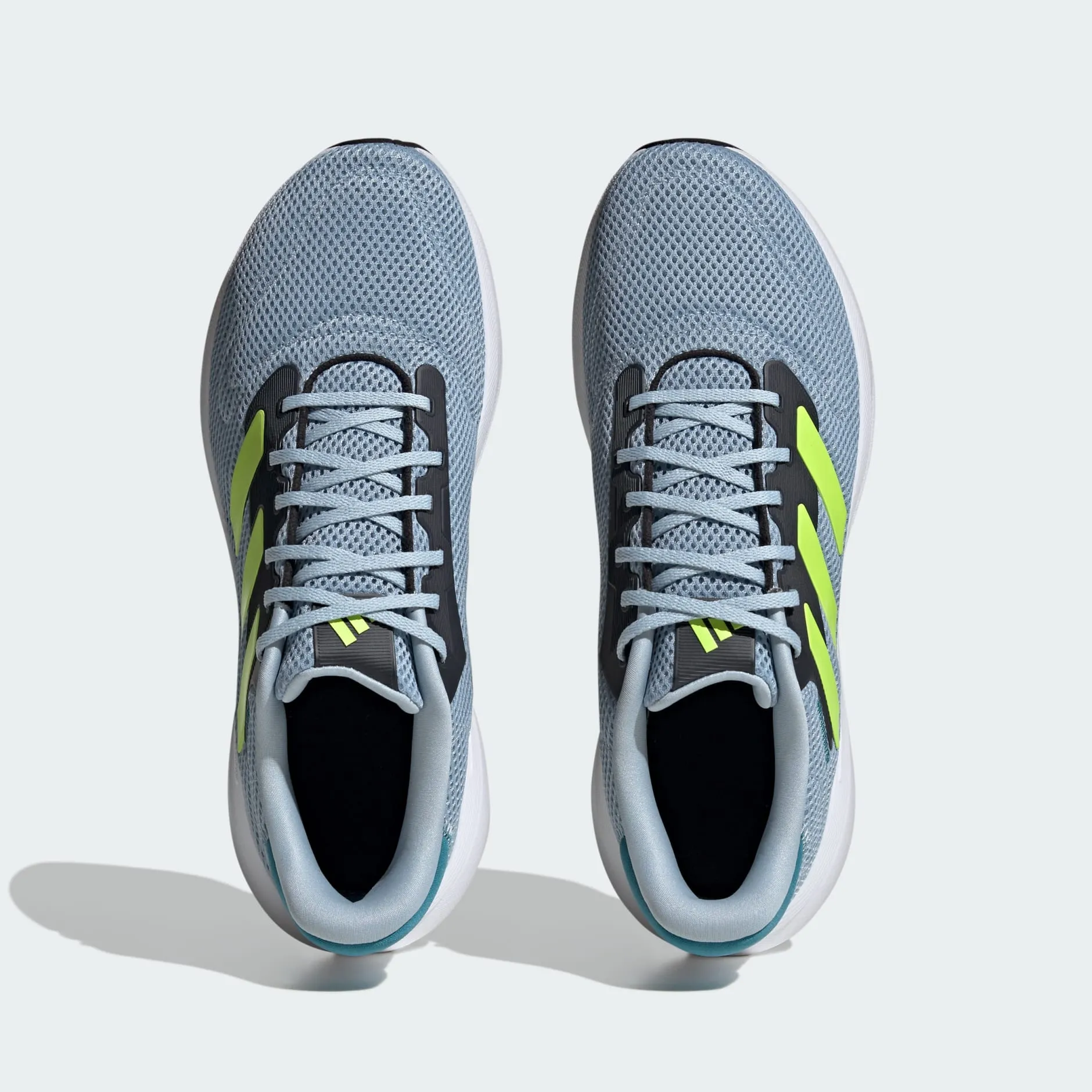 ADIDAS RESPONSE RUNNER  - IG0740