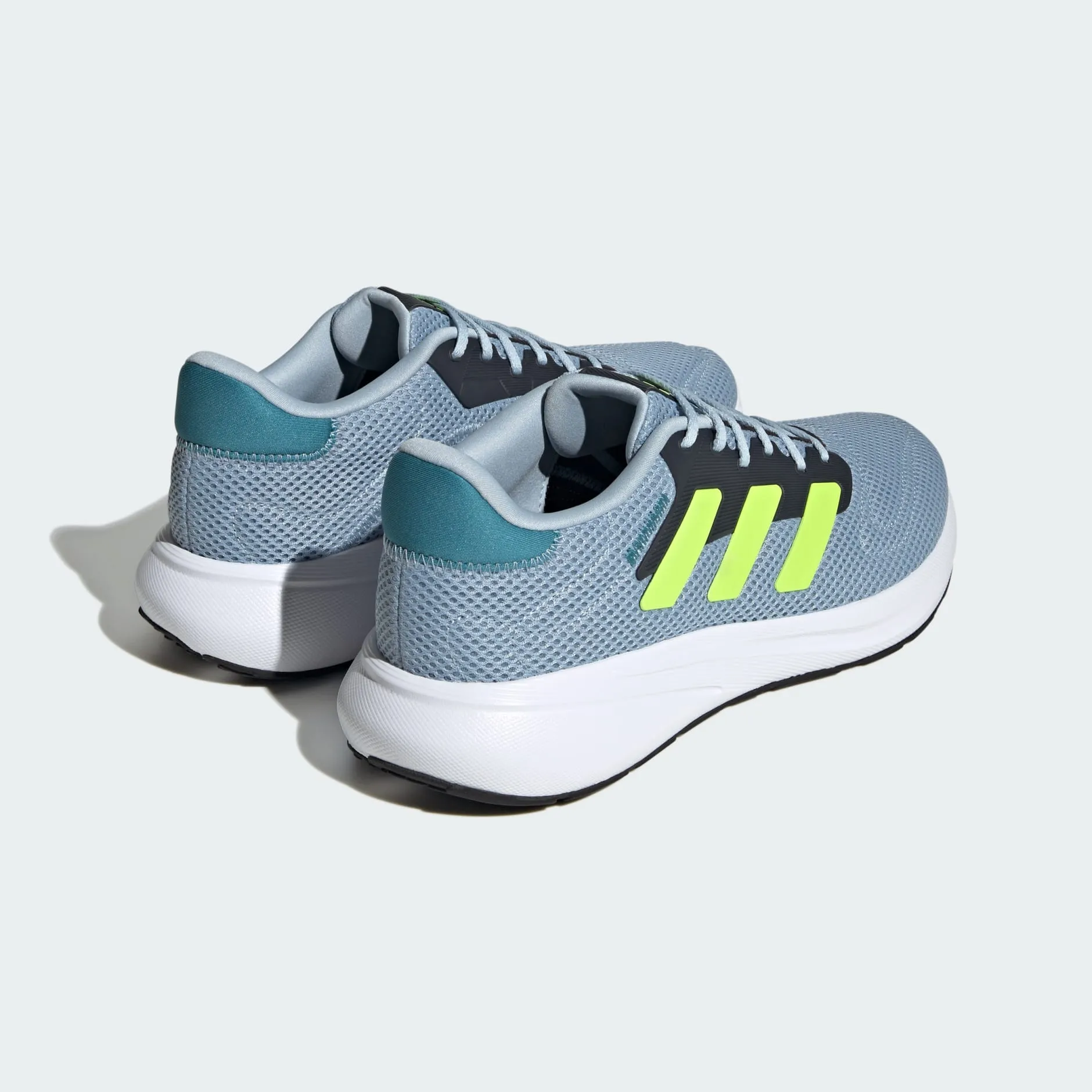 ADIDAS RESPONSE RUNNER  - IG0740