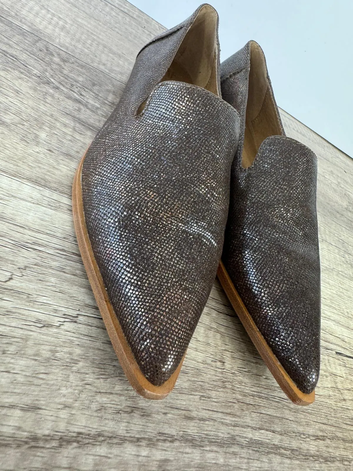 FRYE KENZIE VENETIAN METALLIC LOAFERS