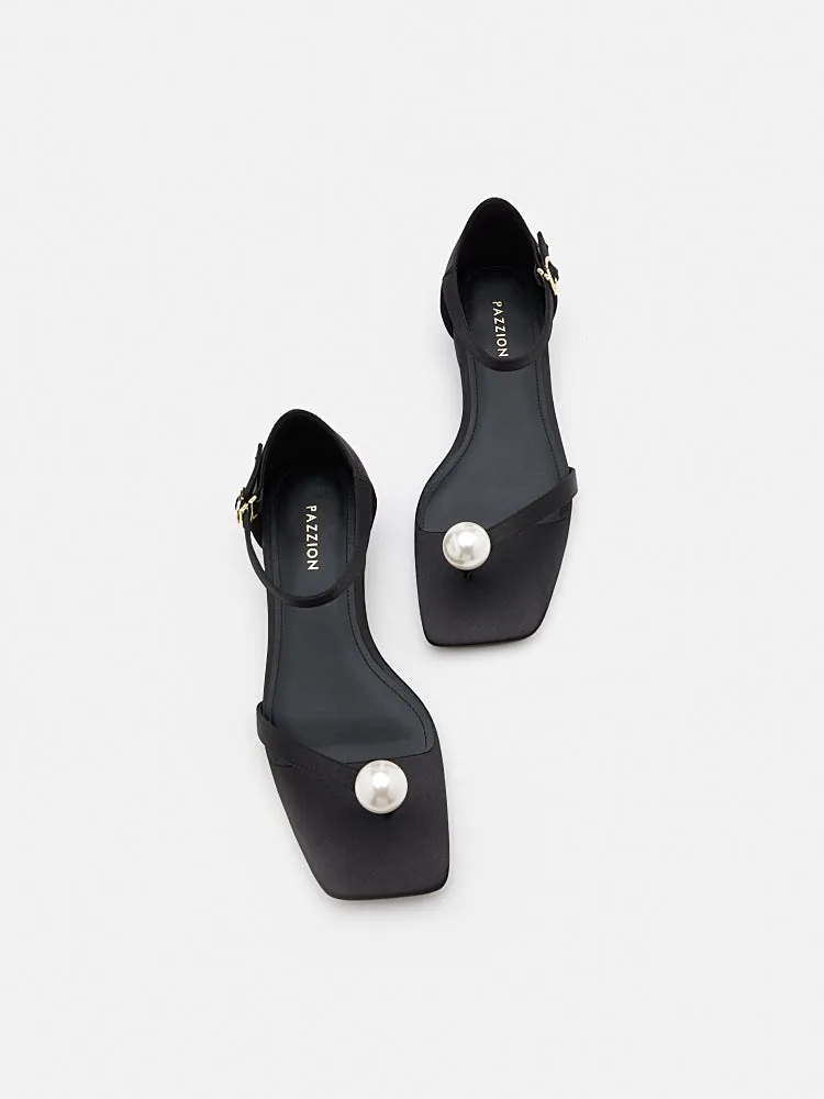 Kailyn Pearl Sandals