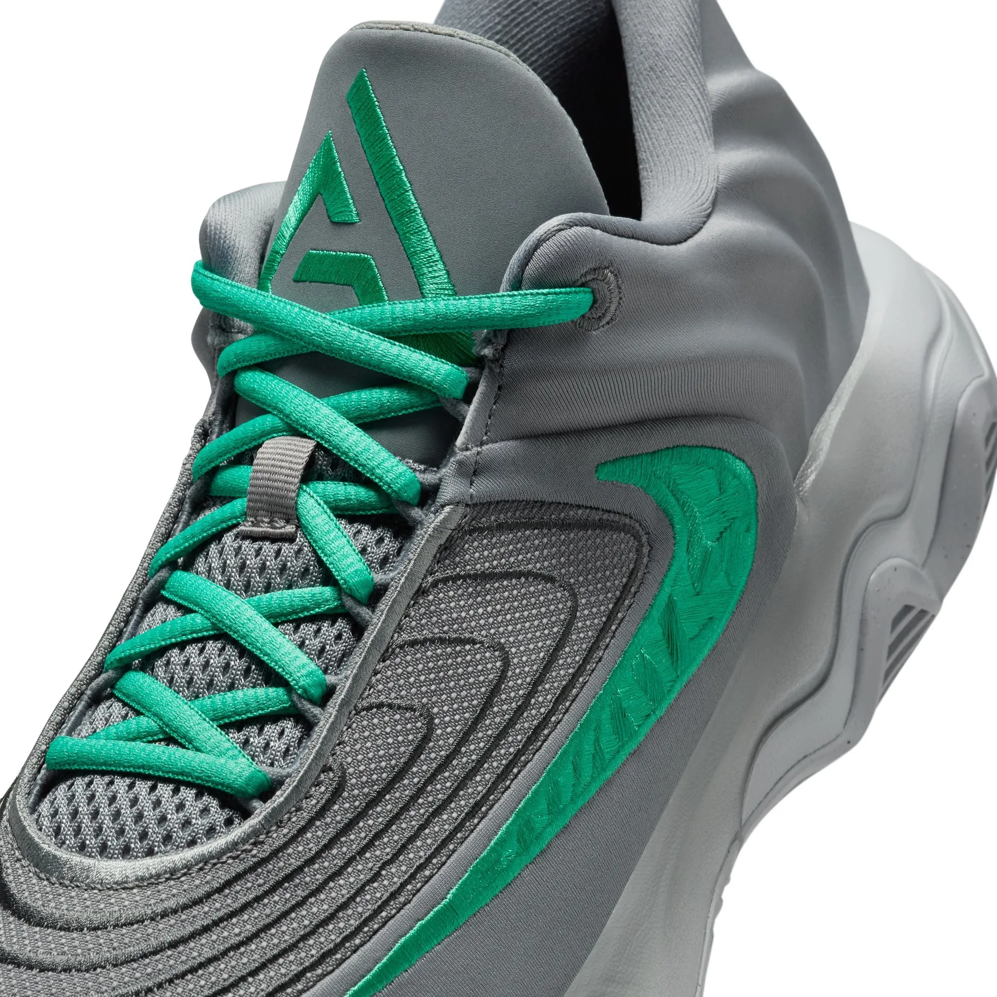 Men's Nike Giannis Immortality 4 Basketball Shoes