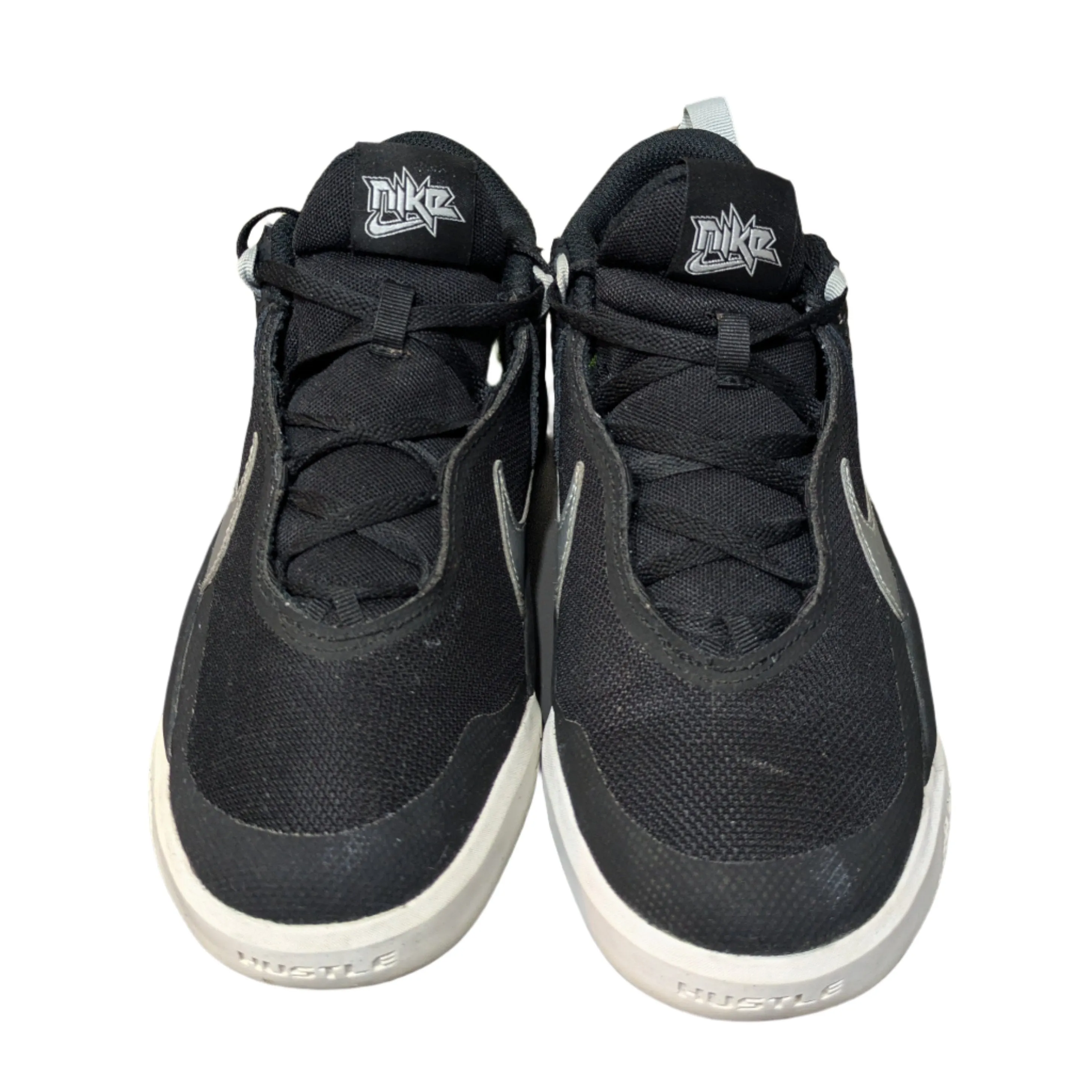 Nike Team Hustle D 10 Basketball Shoes – UK 4, EU 36.5, US 4.5
