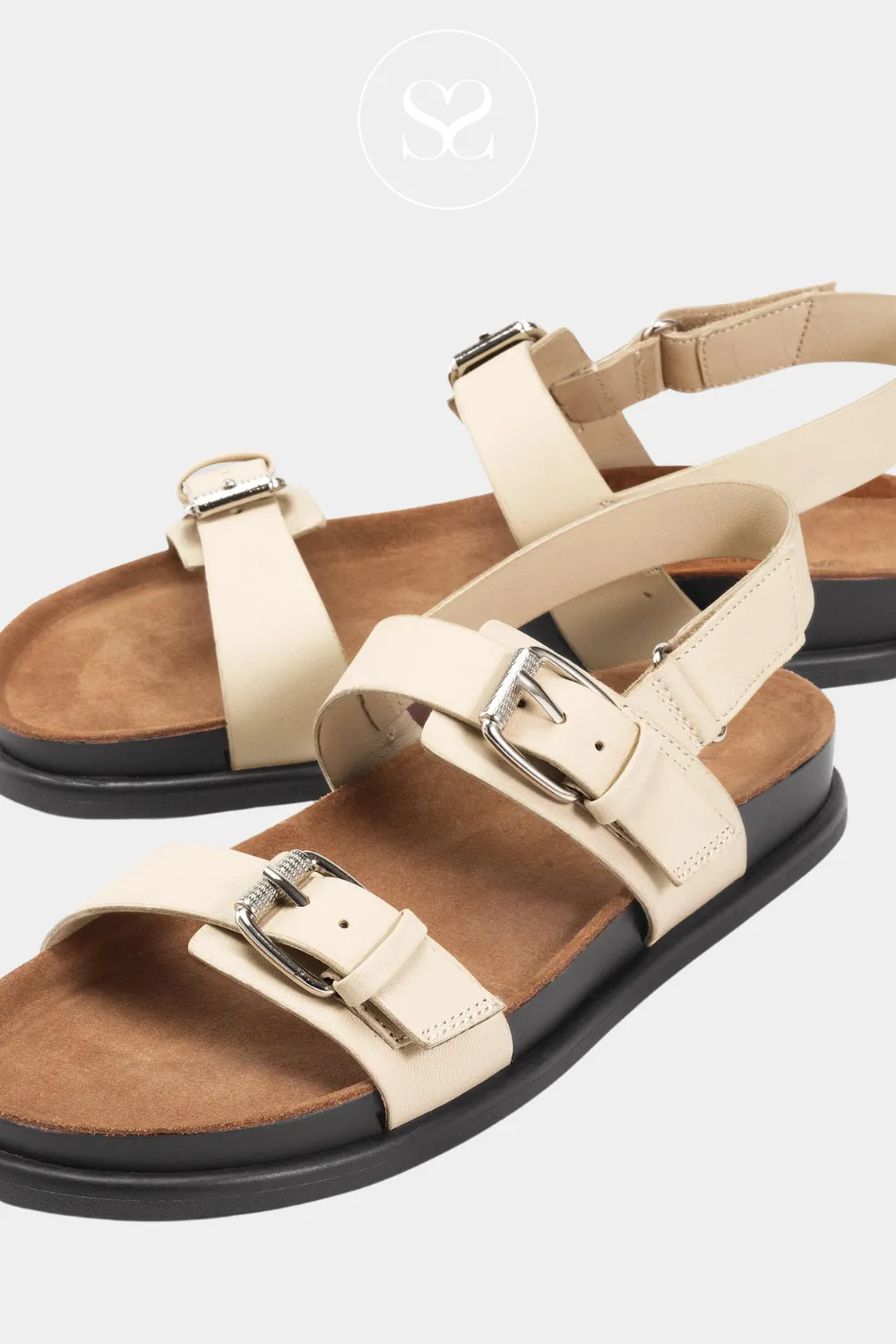 VAGABOND EFFIE 201 OFF WHITE LEATHER FLAT SANDALS